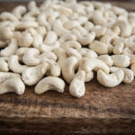 W450 Small White Whole Cashews - Image 2